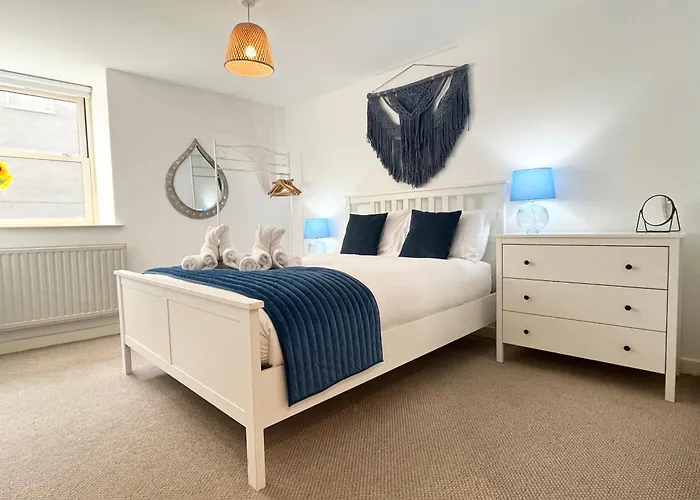 A Seaside Hideaway In Central Penzance Location