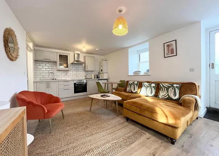 A Seaside Hideaway In Central Penzance Location